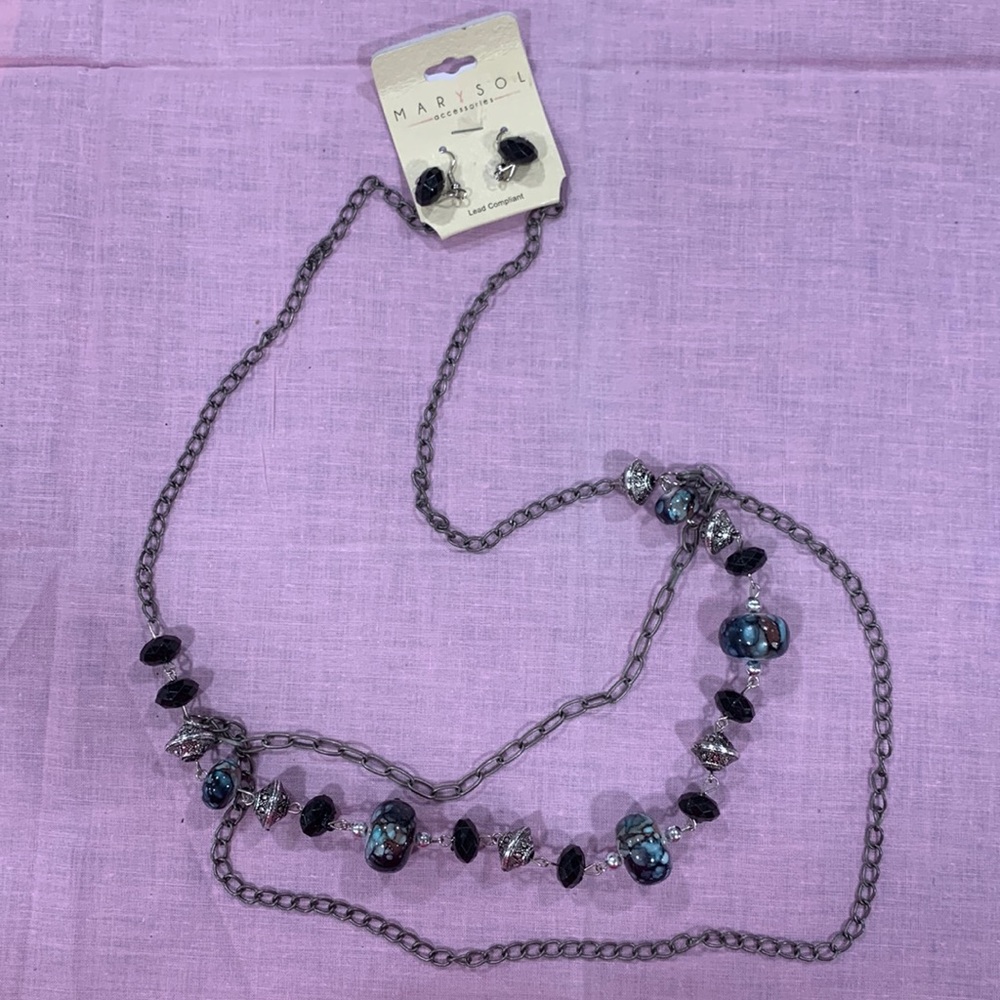 Silver Tone Necklace & Earring Set with Blue & Black Marbled Bead Accents (N131)